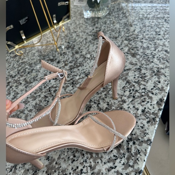 Ankle strap heels - Picture 3 of 4